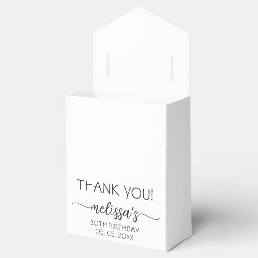 Birthday White Monogram Name Script Vielen Dank Geschenkschachtel (Geöffnet)