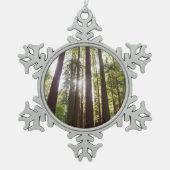 Bis zum Redwoods am Morgen Schneeflocken Zinn-Ornament (Vorderseite)