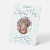 Biscuit Bar Pet Foto Dusty Blue Dog Gastgeschenk H Sockelschild (Vorderseite)