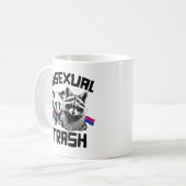 Bisexueller Abfall Raccoon und Possum Kaffeetasse (Vorderseite Links)
