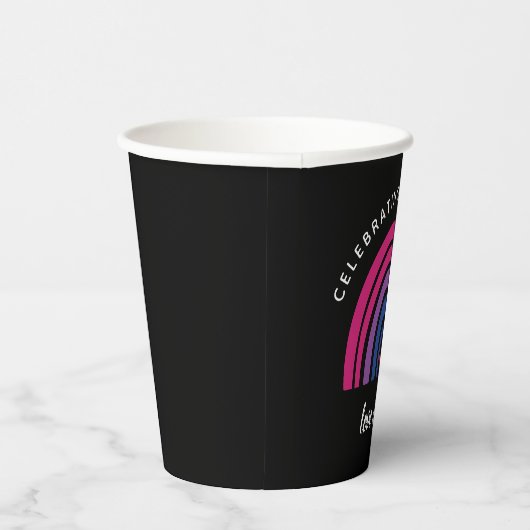 Bisexueller Stolz zum Feiern der Liebe des Diversi Pappbecher (Rechts)