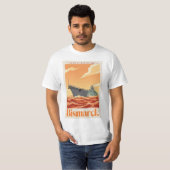 Bismarck German Battleship - Vintage Naval Poster T-Shirt (Vorne ganz)