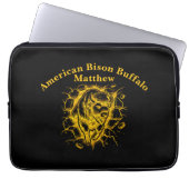 Bison bricht durch eine Mauer Laptopschutzhülle (Vorderseite)