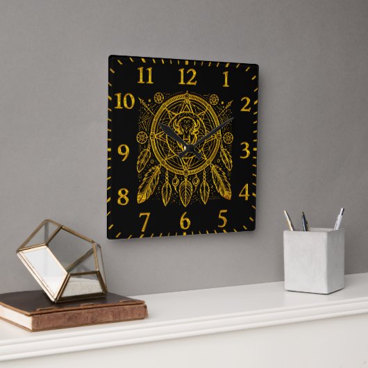 Bison Design mit Federn und geometrischen Mustern Quadratische Wanduhr (Büro)