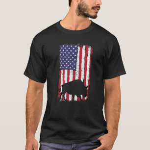 Bison Junting Hunter US American Flag Bison T-Shirt