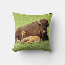 Bison Mother and Calf Throw Kissen