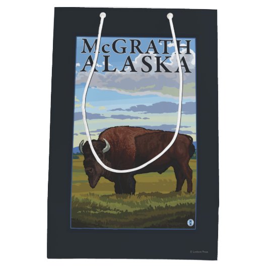 Bison-Szene - McGrath, Alaska Mittlere Geschenktüte (Rückseite)