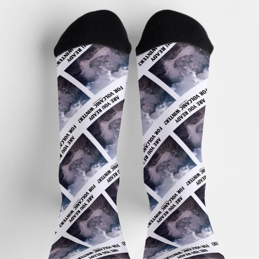 Bist du bereit für den VulkanWinter? Vulkanologie Socken (Oben)