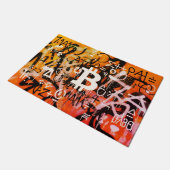 "Bitcoin Graffiti" (Stil #3) Street Art Fußmatte (Schrägansicht)