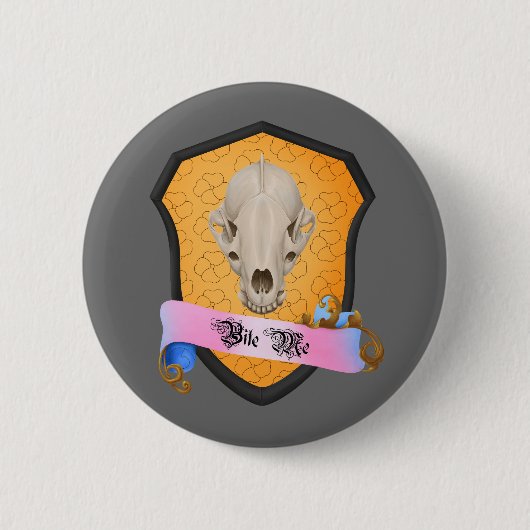 Bite Me Badger Skull Button (Vorderseite)
