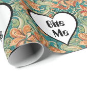 Bite me Funny Heart Wirbles Retro Design Geschenkpapier (Rolleneckpunkt)