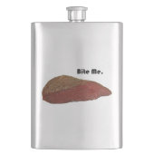 Bite Me Funny Steak Beef Pun Joke Flachmann (Vorderseite)