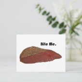Bite Me Funny Steak Beef Pun Joke Postkarte (Stehend Vorderseite)