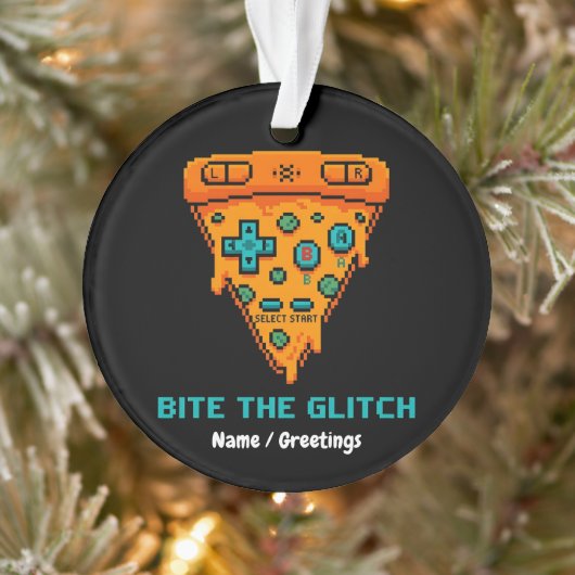 Bite the Glitch Retro 8-Bit Pixel Pizza Gamer Ornament (Baum)