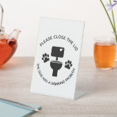 Bitte nah die Lid Hund Funny Toilet Classic Sockelschild (In SItu)