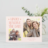 Bitte reservieren Sie 2-Foto-Pfirsich-Hochzeit Save The Date (Stehend Vorderseite)
