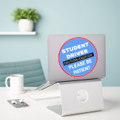 Bitte überlegen Sie, ob Sie den Studentenfahrer ha Aufkleber (Laptop auf Schreibtisch)