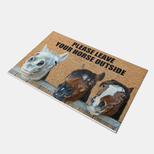 Bitte Verlass dein Pferd draußen Fußmatte (Schrägansicht)