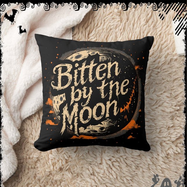 Bitten by the Moon | ExDesigner | Halloween Kissen (Von Creator hochgeladen)