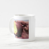 Bitten Red Apple Kaffeetasse (Vorderseite Links)