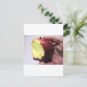 Bitten Red Apple Postkarte (Stehend Vorderseite)
