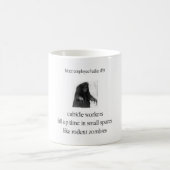 Bitterer AngestellterHaiku #9 Kaffeetasse (Mittel)