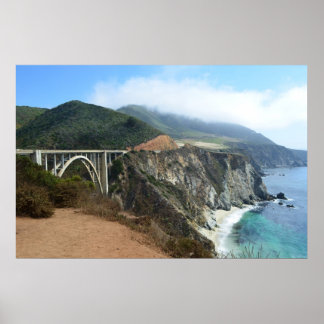 Bixby Bridge an der kalifornischen Urküste Poster