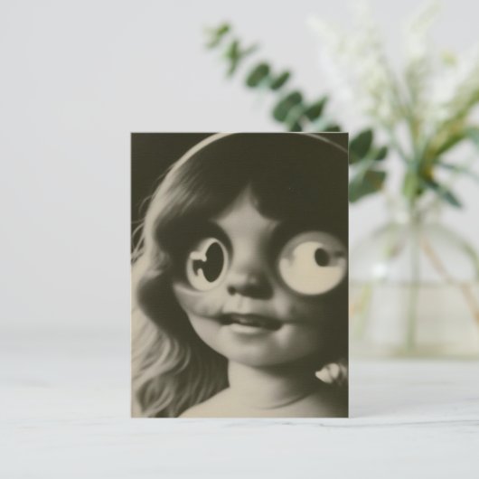 Bizarre Doll Head Halloween Postcard Postkarte (Stehend Vorderseite)