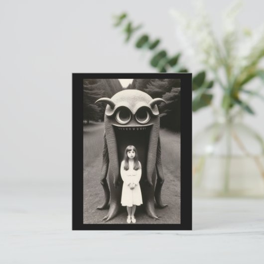 Bizarre Spuk Halloween Postkarte (Stehend Vorderseite)