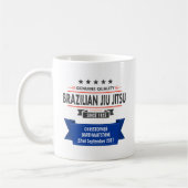 BJJ Blauer Gürtel mit Namen und Datum der Auszeich Kaffeetasse (Links)