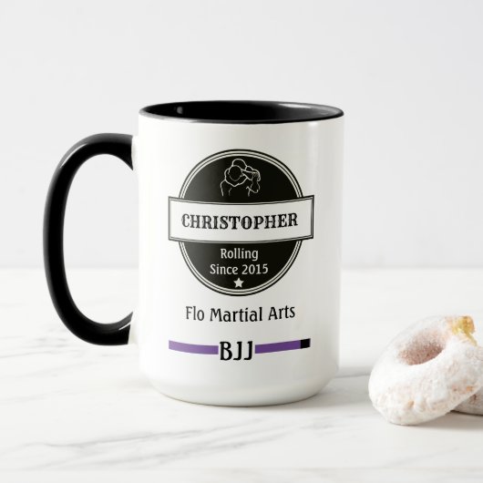 BJJ Jiu Jitsu Choke Lila Gürtelklub und Datum Tasse (Mit Donut)