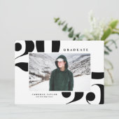 Black 2025 Fett Typografy Foto Abschluss Einladung (Stehend Vorderseite)