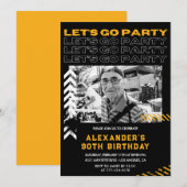 Black 90. Geburtstag Einladungen Männer Foto Spray (Vorne/Hinten)