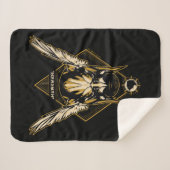 Black Adam | Hawkman Helmet Graphic Sherpadecke (Vorderseite (Horizontal))
