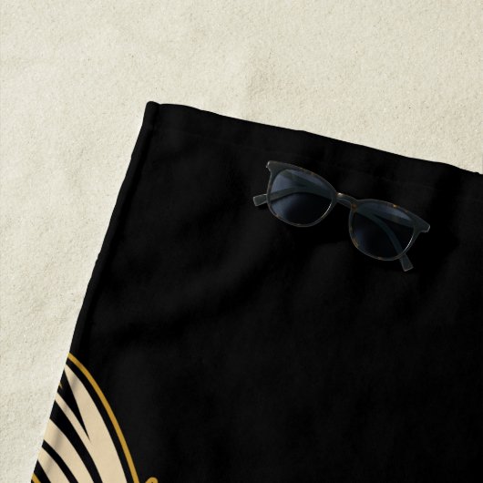 Black Adam | Hawkman Helmet Graphic Strandtuch (Beispiel)