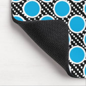 Black and Aqua Polka Dots Mousepad (Ecke)