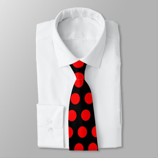Black and Bright Red Polka Dot Pattern Krawatte (Gebunden)