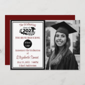Black and Burgundy Class of 2023 Abschluss Einladung (Vorne/Hinten)