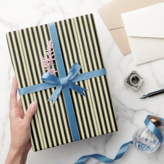 Black and Cream Pinstripe Wedding Elegante Geschenkpapier