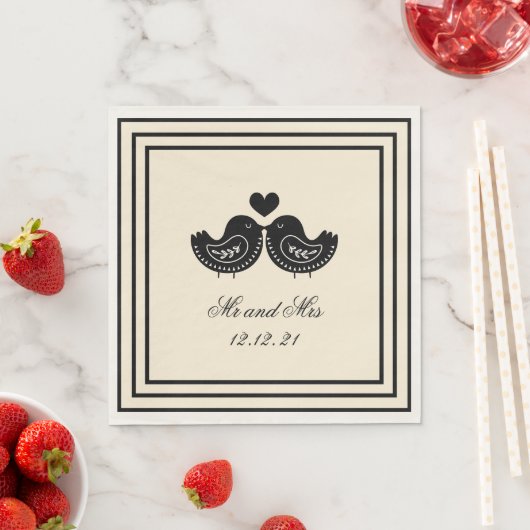 Black and Cream Swedish Love Bird Wedding Napkins Serviette (Beispiel)