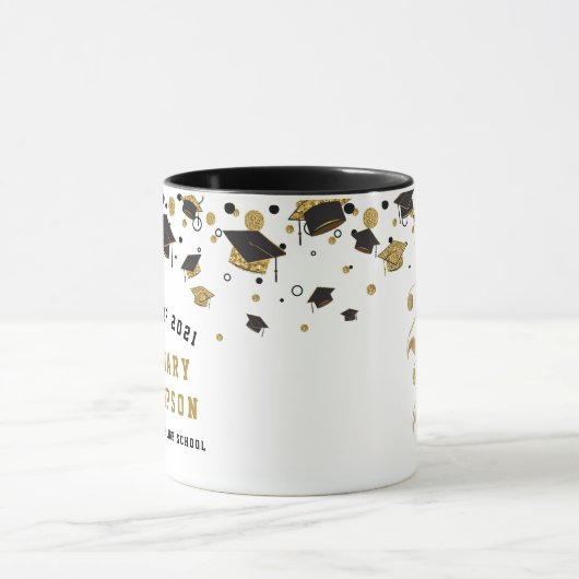 Black and Gold Abschluss Class 2021 Glitzer Tasse (Zentrum)