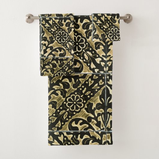 Black and Gold Damask Badhandtuch Set (Insitu)