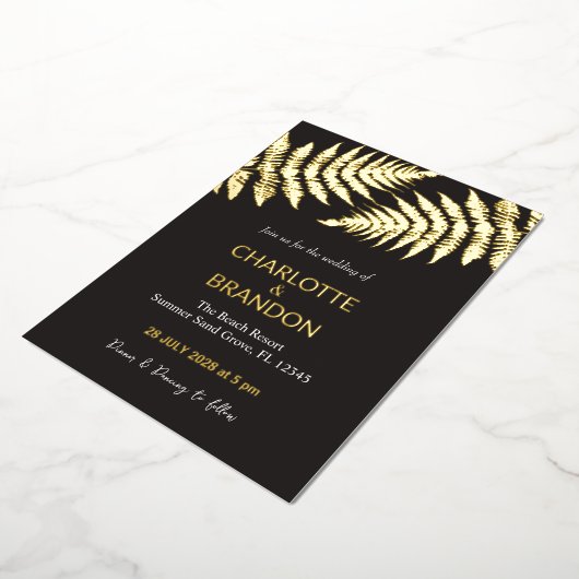 Black and Gold Ferns Outdoor Wedding Gold Folieneinladung (Gedreht)