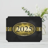 Black and Gold Floral Button 2025 Graduation Party Einladung (Stehend Vorderseite)