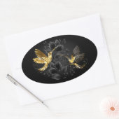 Black and Gold Hummingbird Ovaler Aufkleber (Umschlag)