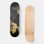 Black and Gold Hummingbird Skateboard (Vorderseite)