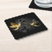Black and Gold Hummingbird Untersetzer (angewinkelt)