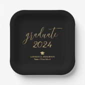 Black and Gold Script 2024 Graduate Abschluss Pappteller (Vorderseite)