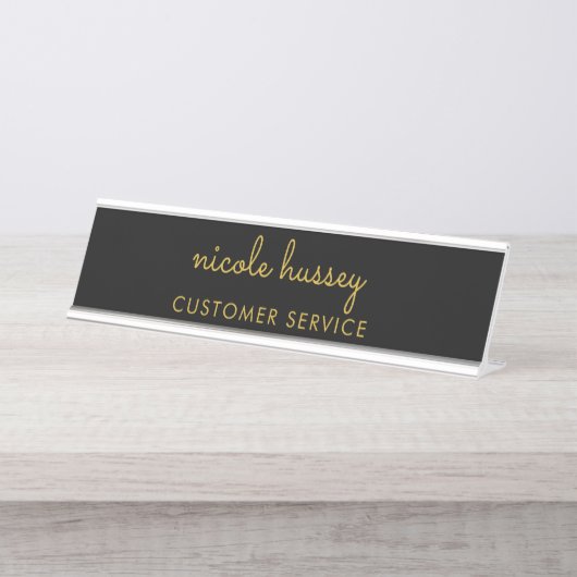 Black and Gold Script  | Stylish Monogram Modern Schreibtischnamensplakette (Vorderseite )