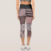 Black and Light Pink Patchwork Lace Design Capri Leggings (Rückseite)